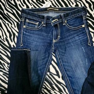 Express size 4 skinny jeans. Rich indigo color and very striking jeans.